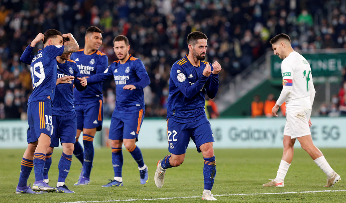 El Real Madrid amarra su pase a cuartos de final ante el Elche con un marcador de 2-1