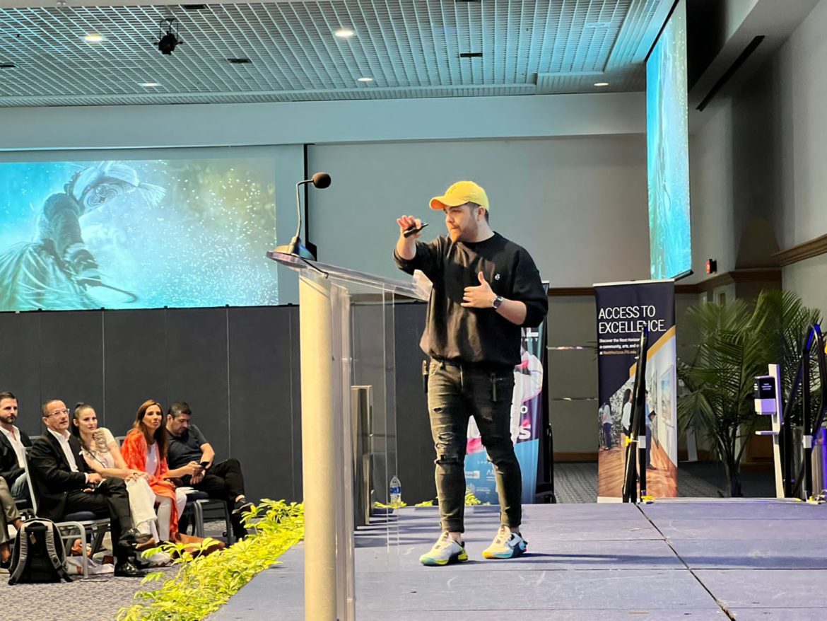 Emprendedor Frank Moreno rompe récord Guinness