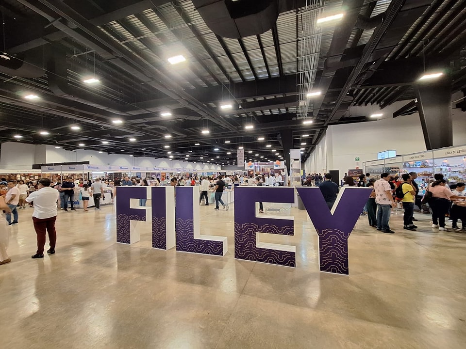Lectura de fanfics: Jay Sandoval en la FILEY 2025