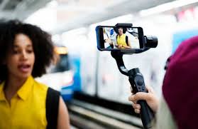 Periodismo en compañía de los influencers
