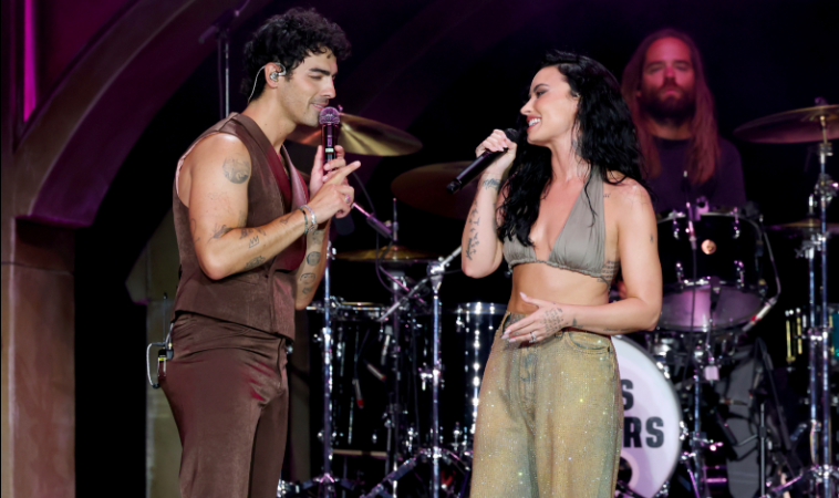 Imagen de internet de Demi Lovato y Jonas Brothers