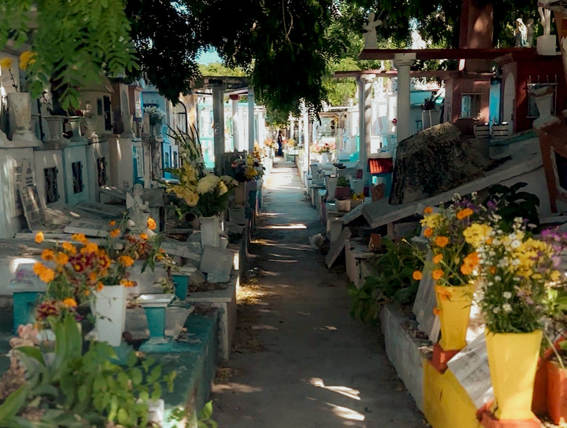 Así se vive el Día de Muertos en Mérida: tradición, Pib y memoria eterna