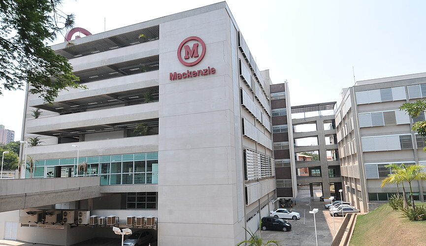 O indivíduo e a pós-modernidade: entre o passado e o futuro da identidade, da política e do trabalho