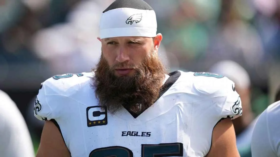 Lane Johnson confirma su regreso y disputará su temporada 14 con los Eagles