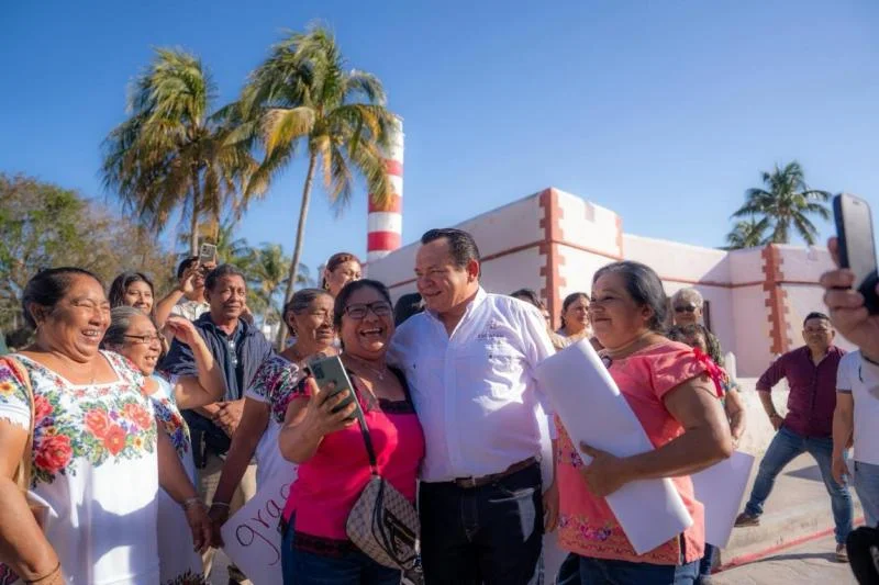 “Pintemos Juntos” promueve la transformación de Sisal a través del Gobierno del Estado