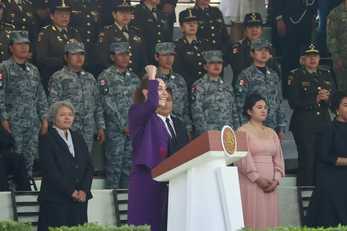 Sheinbaum reconoce la entrega de las mujeres en las Fuerzas Armadas en el 8M