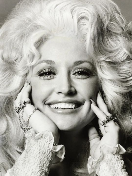 Fallece Dolly Parton, ícono musical, a los 80 años